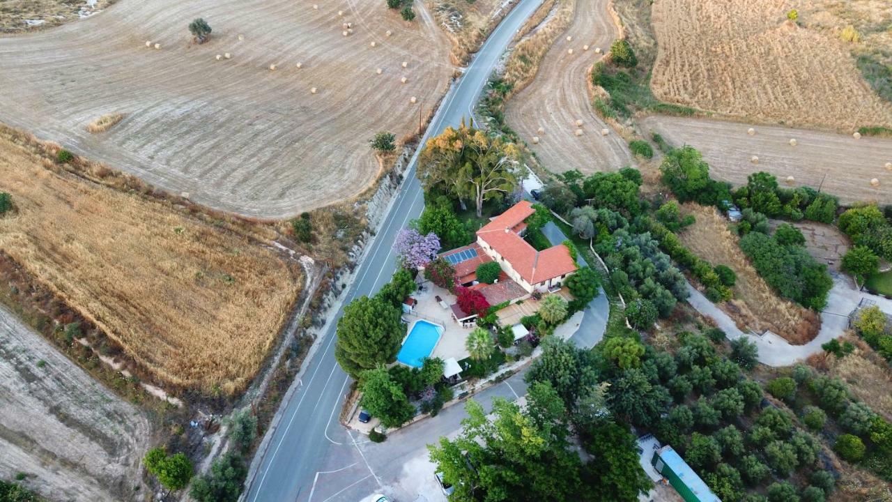 Vasilias Nikoklis Inn Nikoklia ภายนอก รูปภาพ